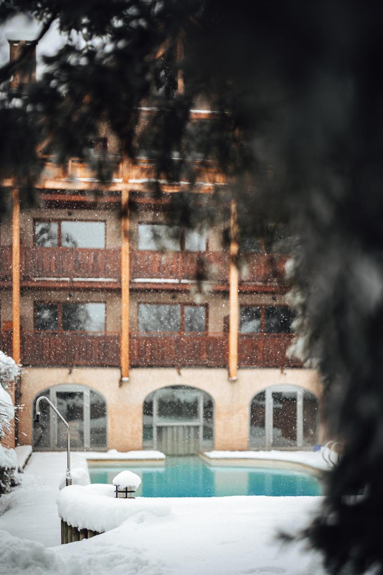 Alliey&Spa Piscine Appart-hôtel Serre chevalier Le Monêtier-les-Bains Exterior foto